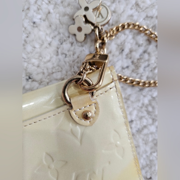 Louis Vuitton Yellow Vernis Pouch/ Wristlet - Picture 9 of 11